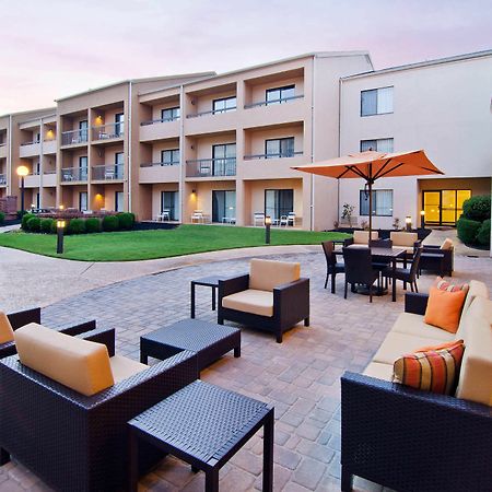 Courtyard By Marriott Huntsville University Drive Exteriér fotografie