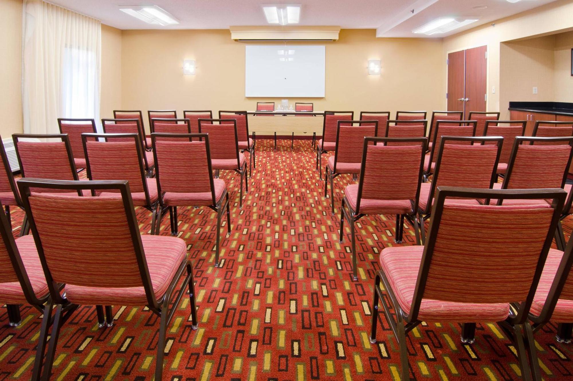Courtyard By Marriott Huntsville University Drive Exteriér fotografie