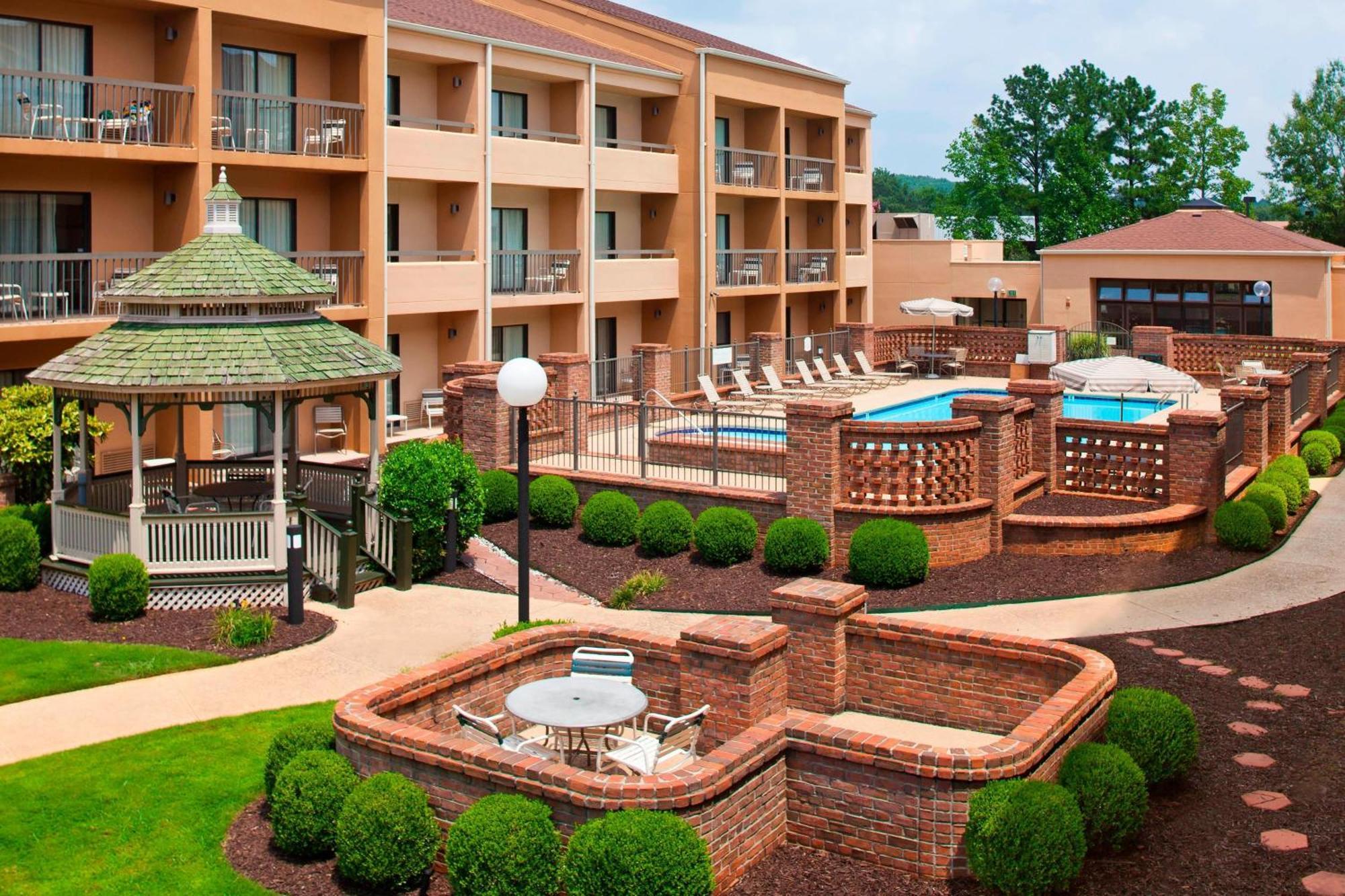 Courtyard By Marriott Huntsville University Drive Exteriér fotografie