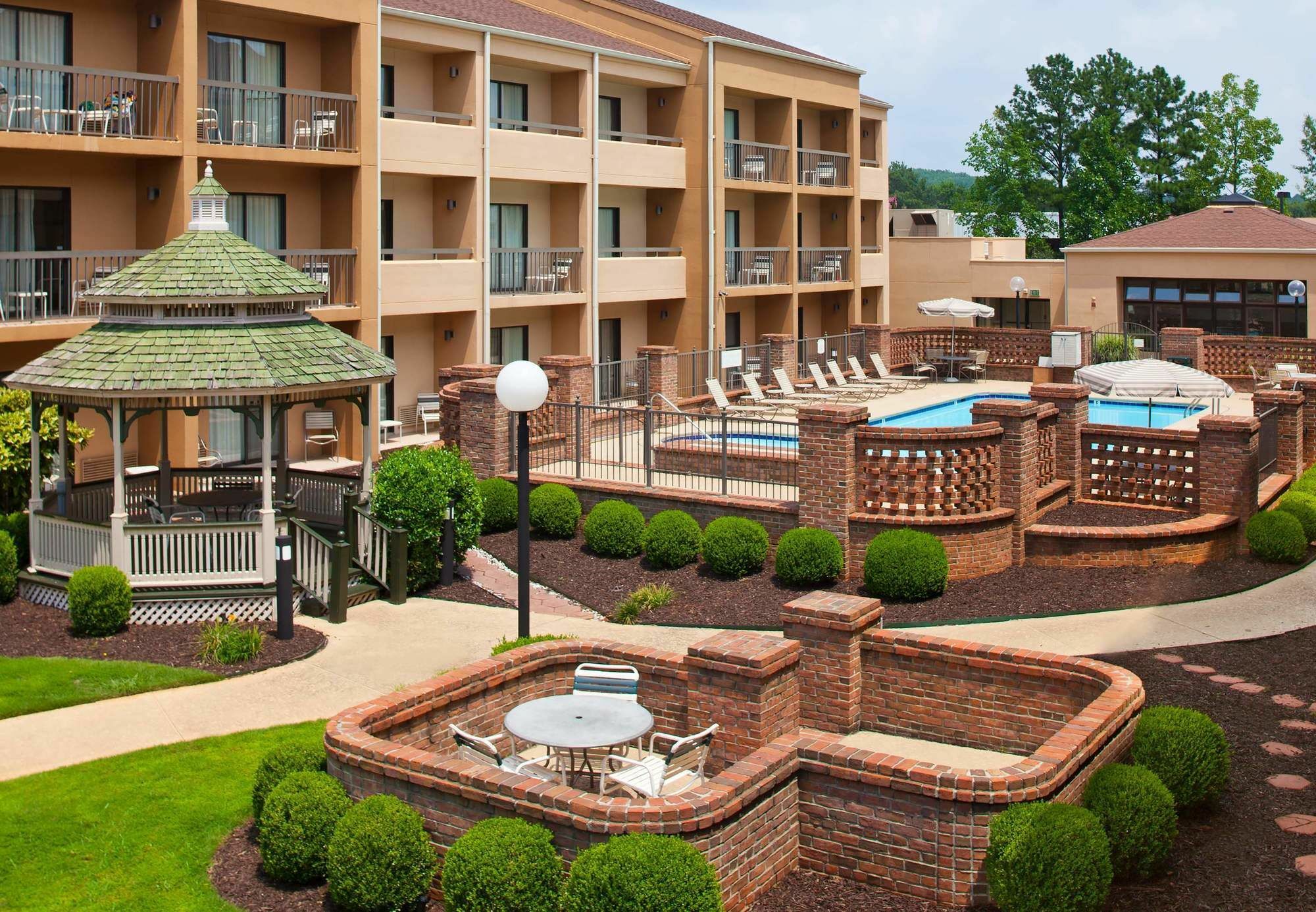 Courtyard By Marriott Huntsville University Drive Exteriér fotografie